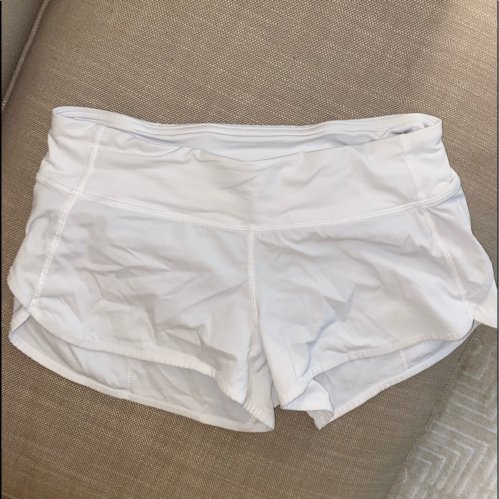 LULULEMON SPEED UP SHORTS 2.5”